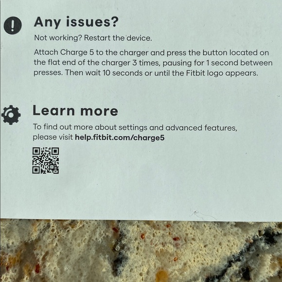 Fitbit Charge 5 extra bands and charging cord used item - Picture 3 of 6